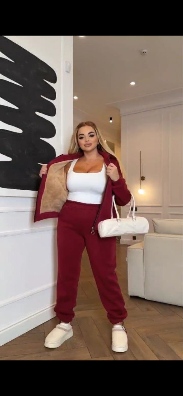 Акційна ціна Теплий костюм - з підкладом Teddi
Тканина: трьонитка з начосом, куртка має підклад Тeddi
Штанці прямого крою- мають регулятори( є можливість трансформувати в джогери)
 Обхват грудей 110/120/130
Штанці
Довжина 102/103/104
Об 110/120/130