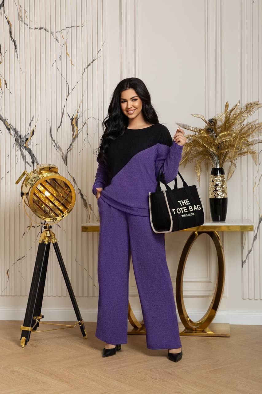 Костюм двійка № 7672-1
Тканина : ангора  на флісі 
Довжина худі : 70 см..
Довжина рукава : 76 см. ( від горловини ) 
Довжина штанів : 107 см. (пояс на гумці )
Практичний стильний костюм , штани прямого покрою  , з бічними кишенями  , пояс на гумці  . Худі прямого покрою  ,з спущеним рукавом . Тканина  гарної якості , зносостійка  , приємна на дотик .