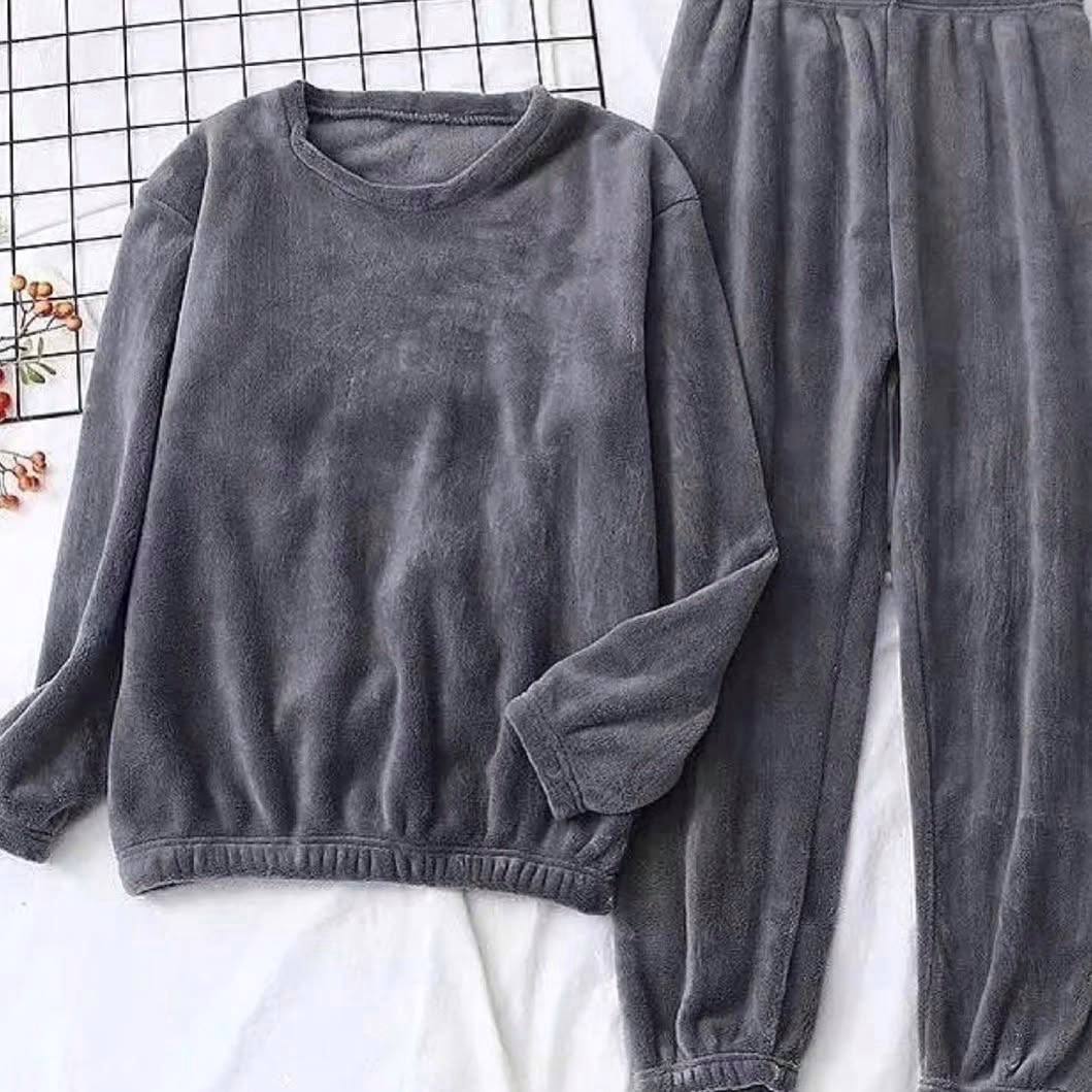 Мякенькі та затишні піжами
- сірий, джинс, бордо, мокко, білий, електрик, беж, барбі
Тканина: Двохстороння Махра