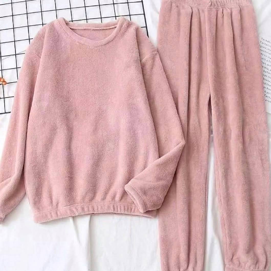 Мякенькі та затишні піжами
- сірий, джинс, бордо, мокко, білий, електрик, беж, барбі
Тканина: Двохстороння Махра