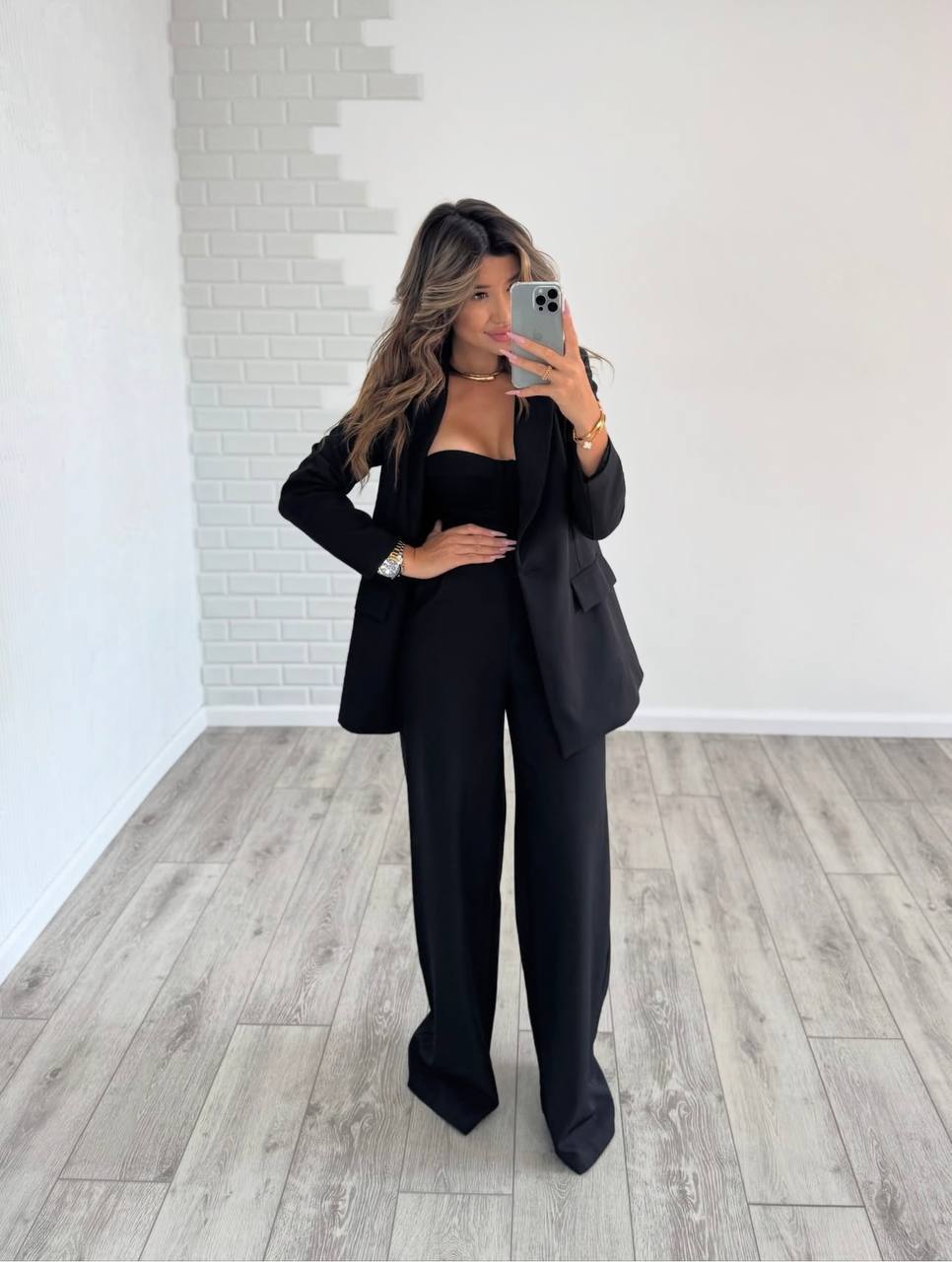 Розпродаж Костюм оверсайз
ВЕСНЯНІ ЗНИЖКИ
Костюм класичний🤎🖤
Тканина: костюмка класу люкс 
Піджак йде на підкладці + є плечики, брюки палаццо застібаються на потайну блискавку. Відміна якість
Артикул: GARNA-648433