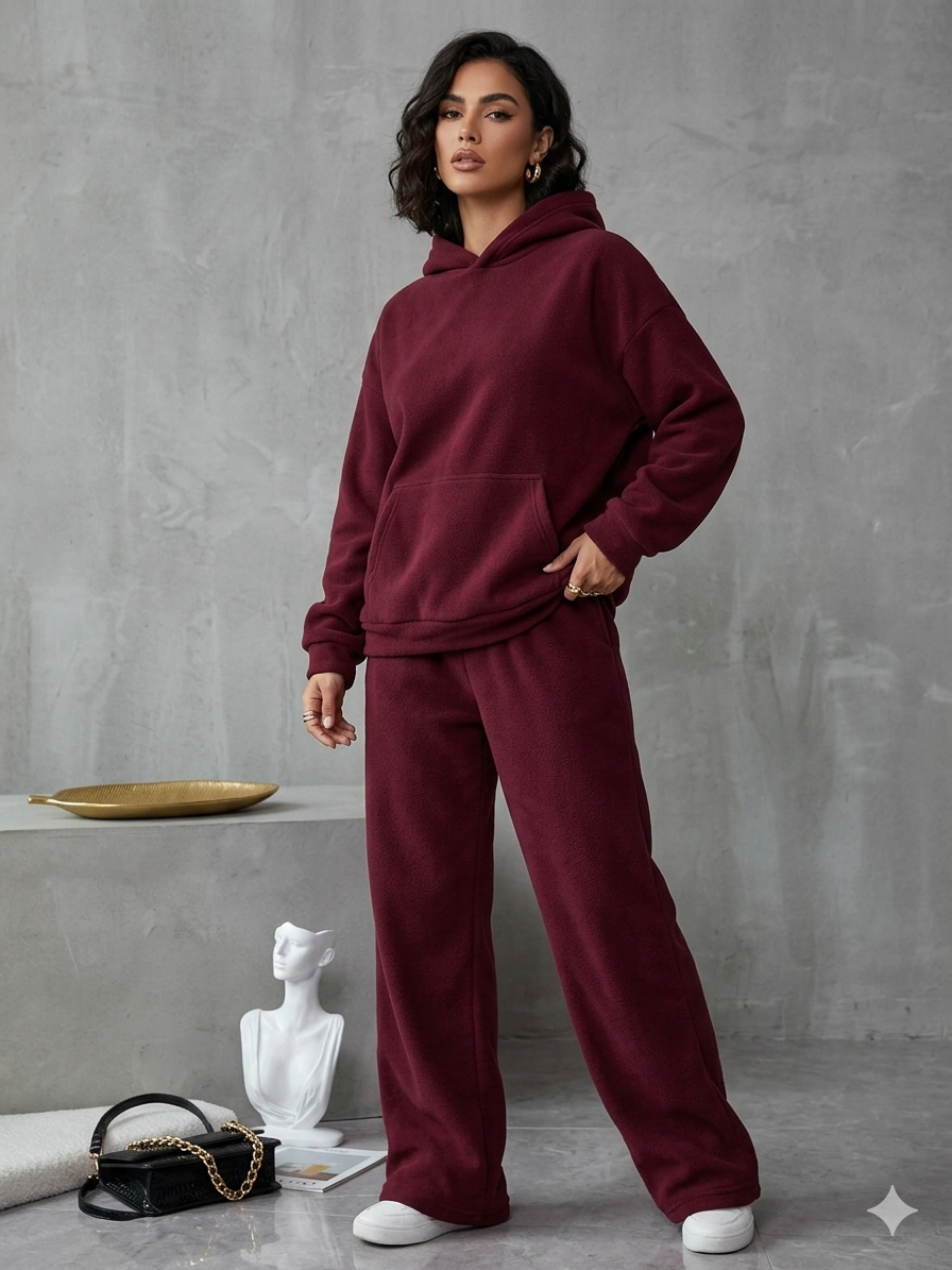 Розпродаж  Костюм флісі полар
Костюм худі і штани на затяжках з двостороннього флісу полар
Артикул: GARNA-195408