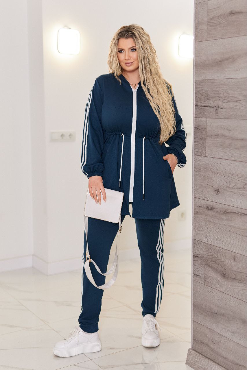 ЗНИЖКИ Костюм двонитка
Костюм 319вд
Тканина:
Двухнитка + лампаси.
Артикул: GARNA-631206