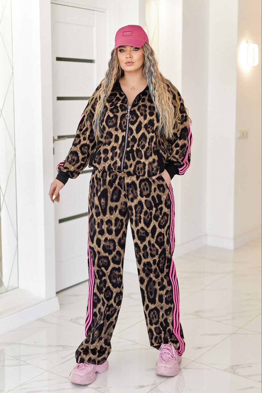 ЗНИЖКИ Костюм двонитка
Костюм 324вд
Тканина:
Двухнитка принтована гарної якості + лампаси.
Артикул: GARNA-762972